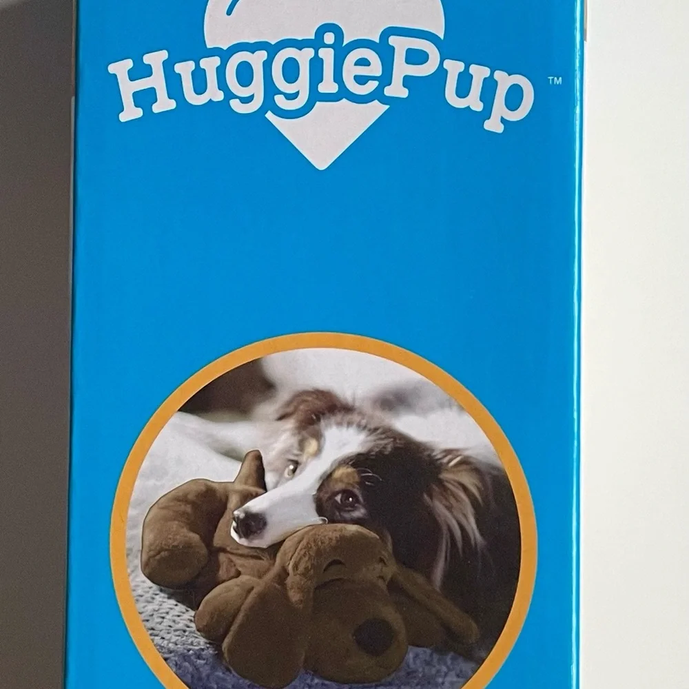 HuggiePup Pet Comfort Toy, NEW in box. Great Gift!